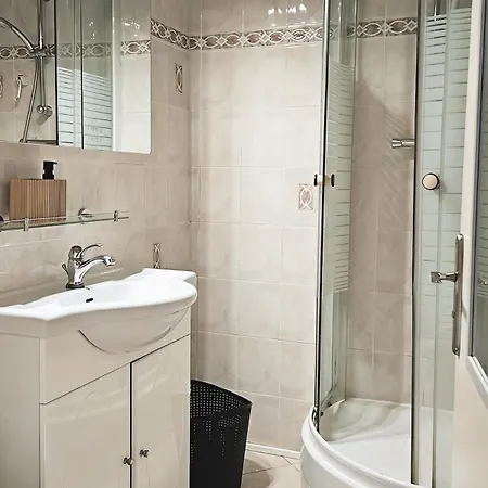 Apartamento Cozy Duplex With Swimming Pool And Terrace In